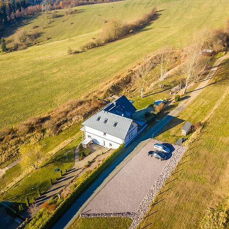 Ferienwohnung Fuchsbau Im Eg Des Ferienhauses Falkenhoehe Oberweißbach 外观 照片