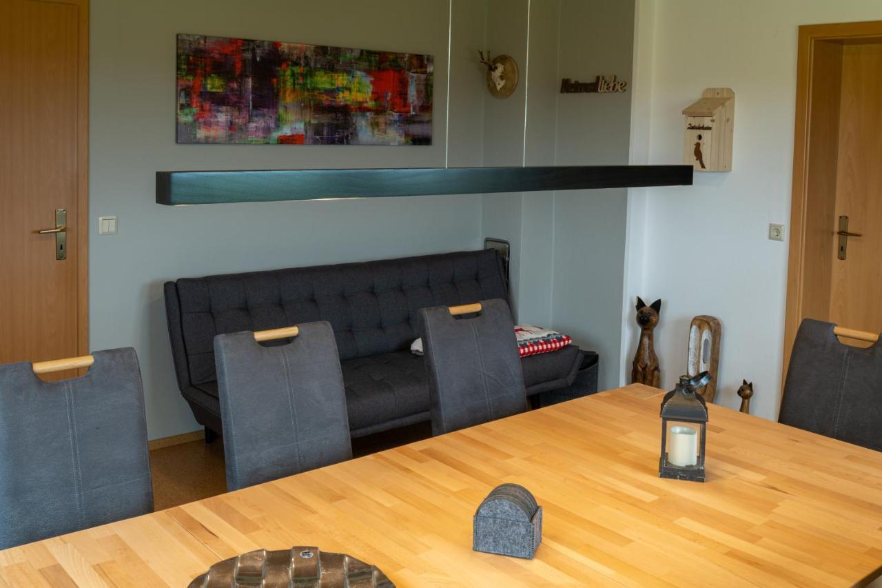 Ferienwohnung Fuchsbau Im Eg Des Ferienhauses Falkenhoehe Oberweißbach 外观 照片