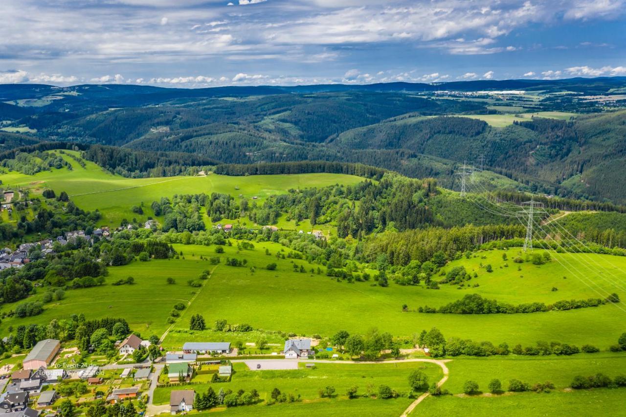 Ferienwohnung Fuchsbau Im Eg Des Ferienhauses Falkenhoehe Oberweißbach 外观 照片